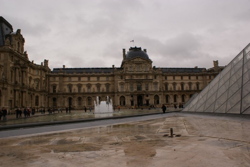 музей Лувр в Париже (часть 1) - Фото №1